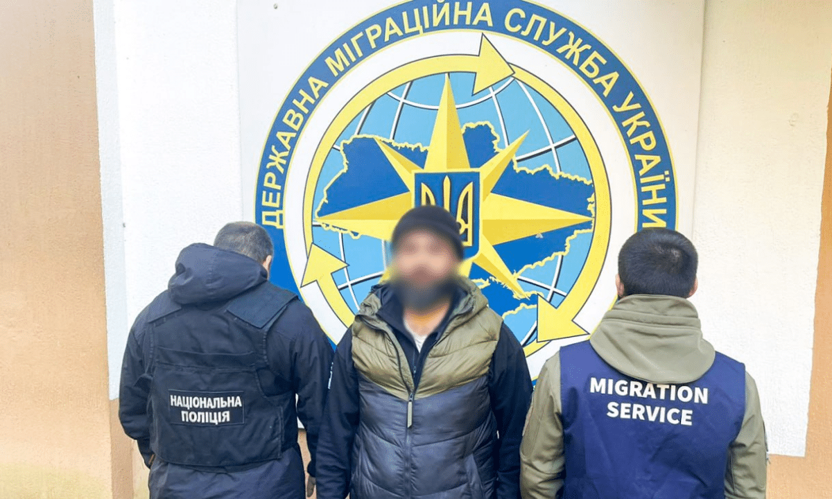 На Рівненщині примусово видворили громадянина Туреччини.