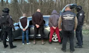 8 тисяч доларів за втечу: на Сарненщині викрили схему незаконного перетину кордону На Рівненщині викрили схему переправлення чоловіків за кордон: затримали організатора