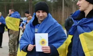 Після років російської неволі: додому повернулися ще 186 українців Перед Великоднем з полону повернулися 182 українці