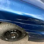 Пошкоджене авто.