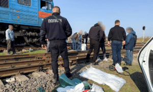 На Рівненщині затримали двох залізничників за розкрадання дизпального