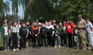 Керування дронами та алгоритм MARCH: рівненські нацгвардійці провели уроки звитяги для ліцеїстів