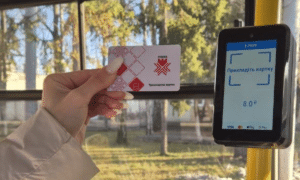 У Рівному готуються до повного переходу на безготівкову оплату проїзду