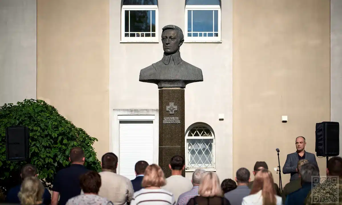 Вшанування пам'яті Симона Петлюри в Рівному.