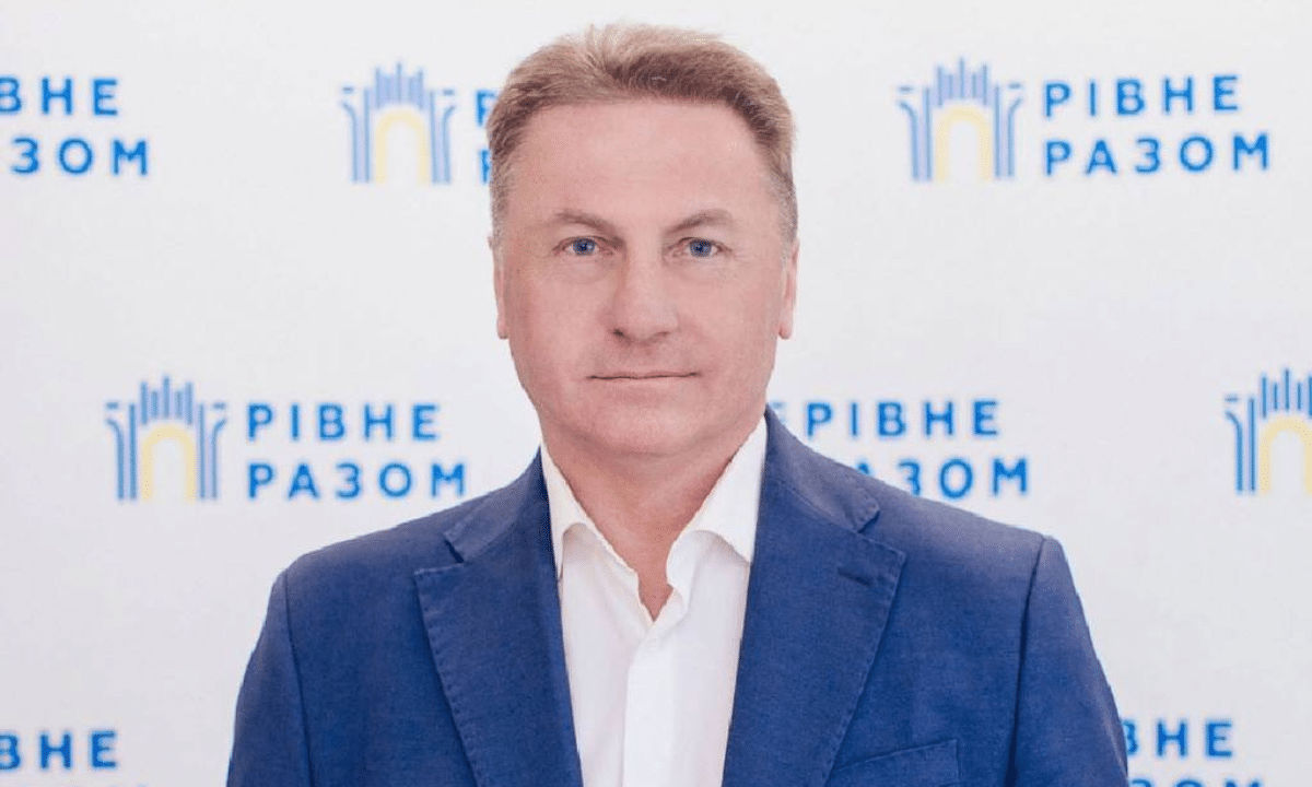 Василь Харковець.