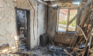 Пошкоджений після ворожого удару будинок у Рівному планують відновити спільними зусиллями