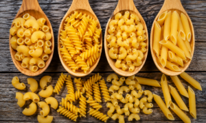 Які макарони обрати: чим відрізняються різні види популярного продукту