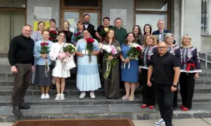 Почесна відзнака за материнський подвиг: у Здолбунові 12 багатодітним матерям вручили державні нагороди