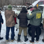 За 16 тисяч доларів організував перетин кордону: на Рівненщині судитимуть працівника лісової охорони 16 тисяч доларів за втечу з країни: на Рівненщині судитимуть працівника лісової охорони