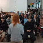 Спілкування відвідувачів і режисерки фільму.