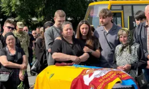 На вічний спочинок у Рівному провели полеглого Захисника Юрія Костюкевича