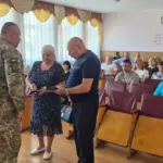 Вручення посмертних нагород.