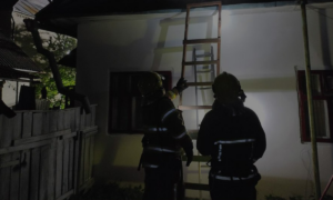 У Клевані дві години гасили пожежу в будинку Під час пожежі на Дубенщині чоловік отруївся продуктами горіння