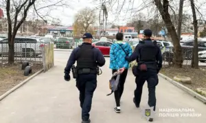 Чоловіка, якого підозрюють у грабежі та шахрайстві, судитимуть у Рівному