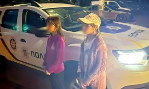 Поїздка без дозволу: на Рівненщині за кілька годин розшукали двох зниклих дівчат
