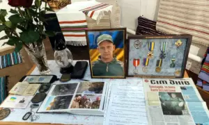 У Рівному покажуть 36 авторських ляльок, серед яких портрети відомих містян У Рівненському краєзнавчому музеї презентували книгу про офіцера-розвідника