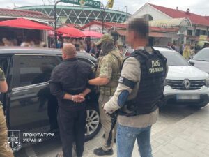 За перевезення чоловіків із Рівного до кордону судитимуть жителя Прикарпаття
